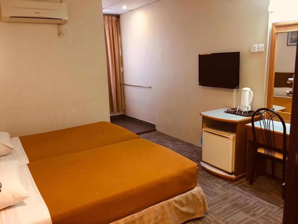 Coastal Park Hotel 말라카 외부 사진