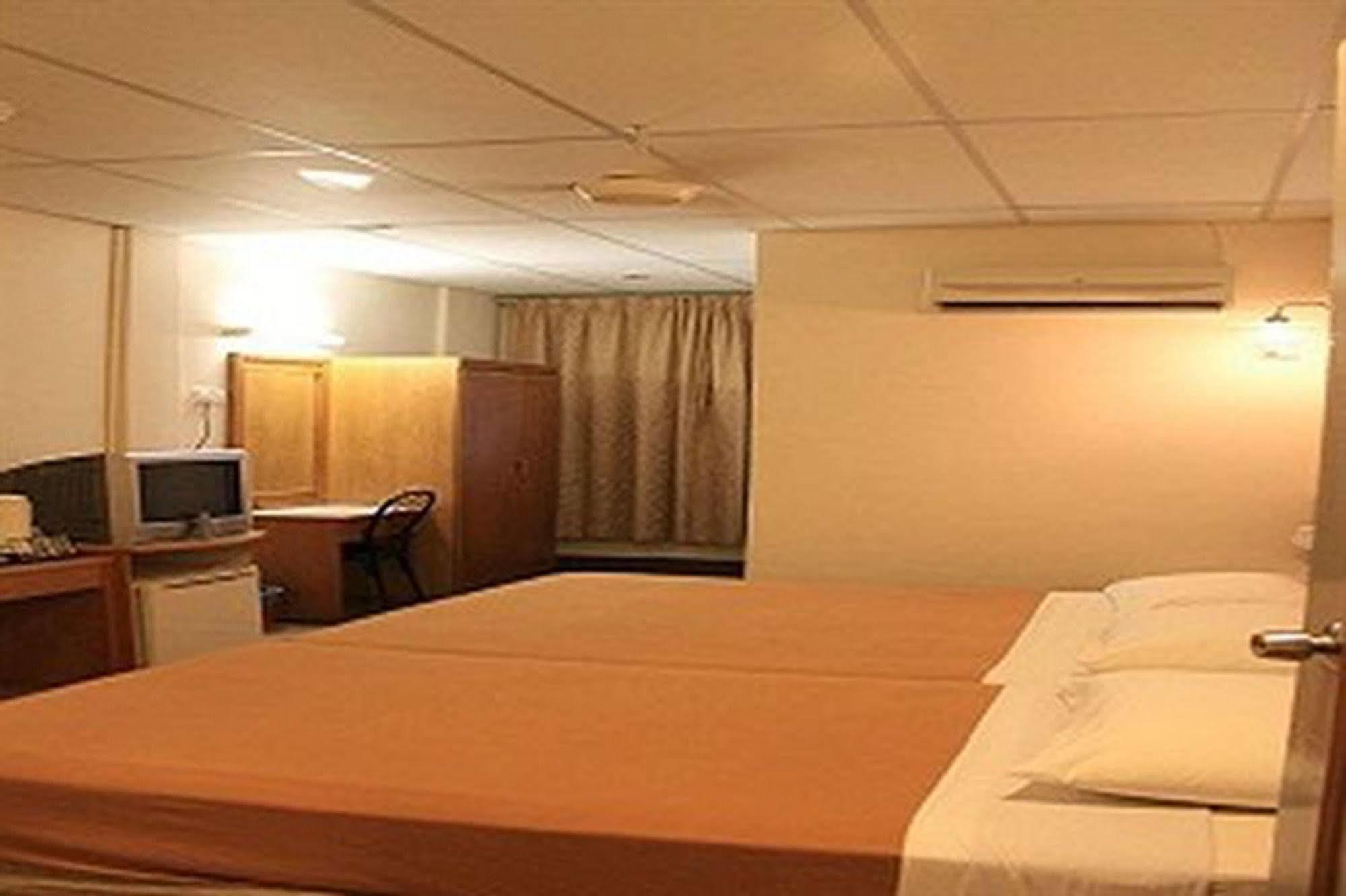 Coastal Park Hotel 말라카 외부 사진